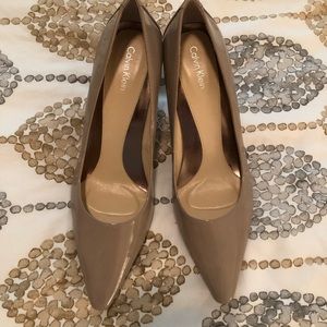 NEVER WORN - Calvin Klein Taupe Pumps 3”Wood Heel